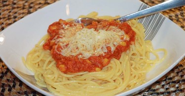 Špagety s tuniakovou omáčkou